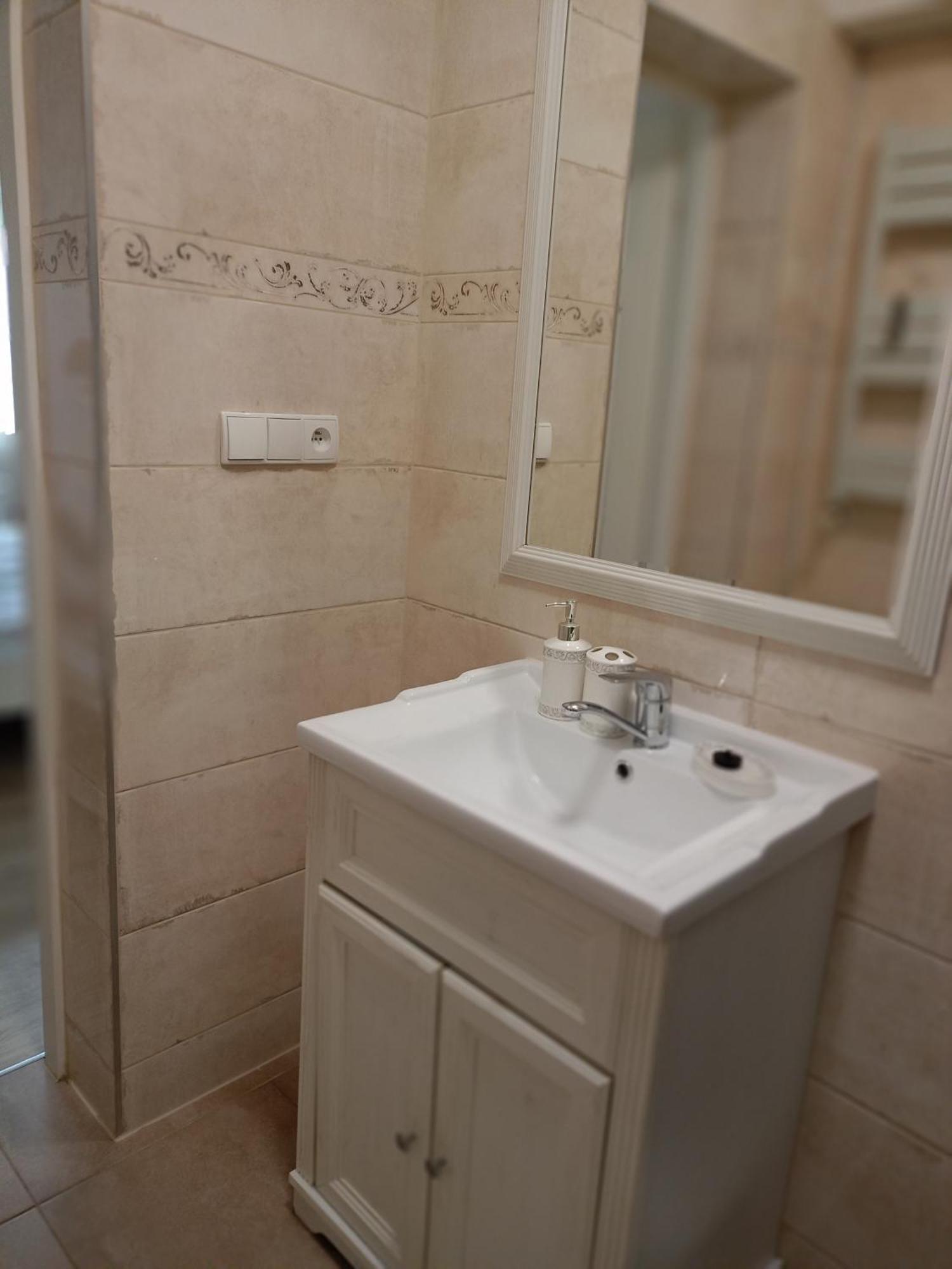 Miramar Apartment Leba Ngoại thất bức ảnh